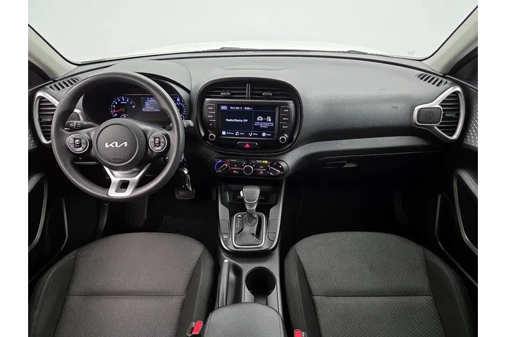 $15998 : Kia Soul 2022 LX 4dr Crossov image 9