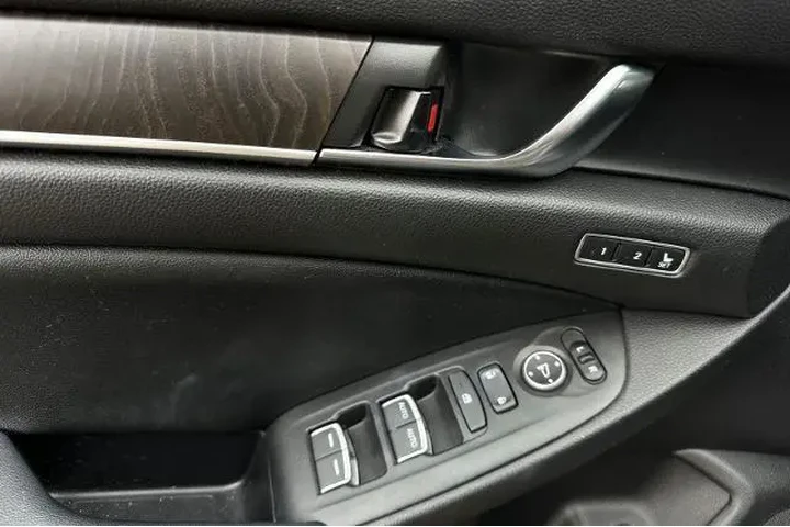 $27389 : Honda Accord 2021 EX-L 4dr S image 10