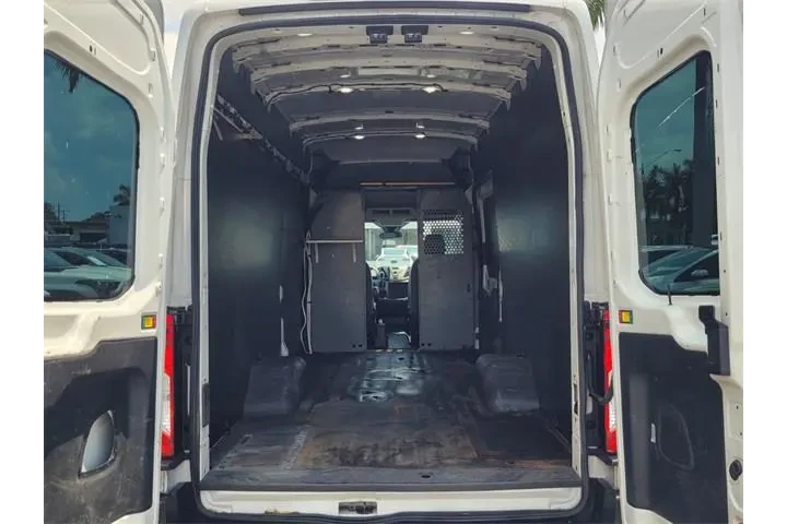 $15990 : Ford Transit 2018 350 HD 3dr image 7