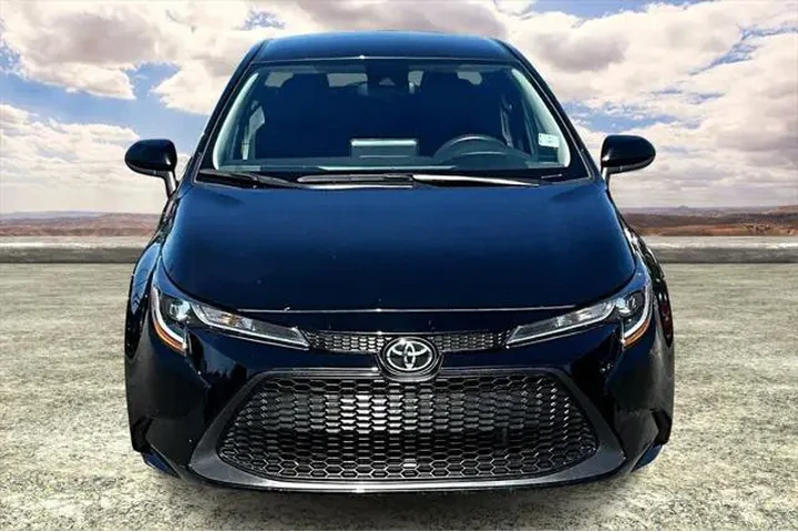$17991 : Toyota Corolla 2022 LE 4dr S image 2