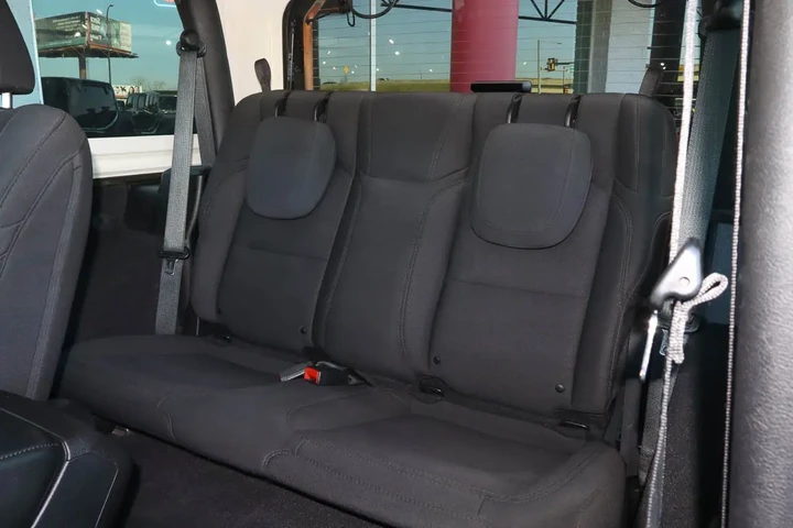 $23988 : 2021 Wrangler Sport 4x4 image 8