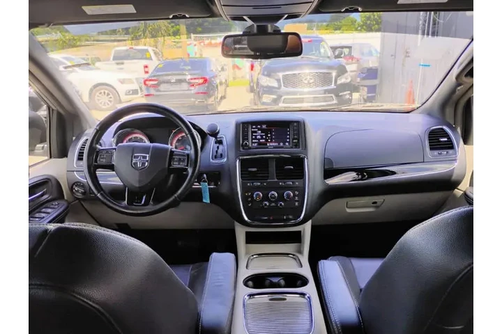 $9500 : 2019 Grand Caravan SXT image 10