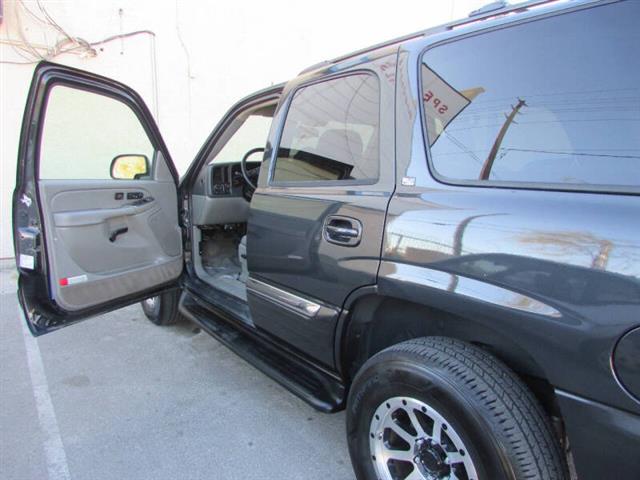 $8995 : 2005 GMC Yukon SLE image 7