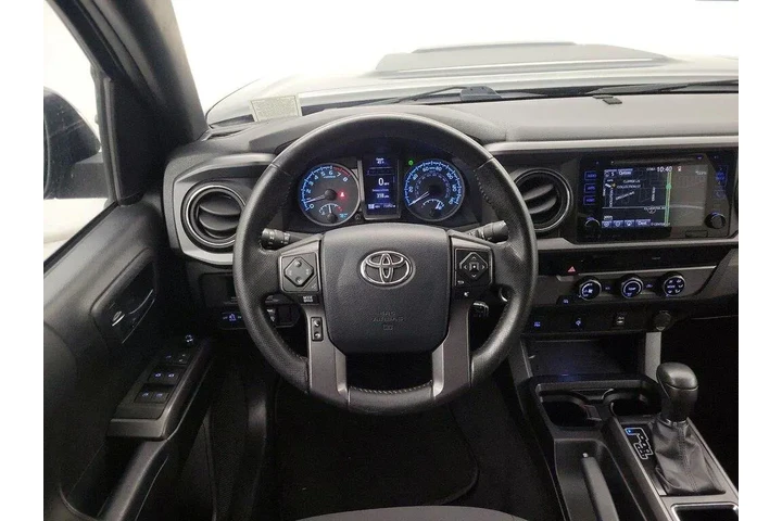 $27998 : Toyota Tacoma 2017 4x2 TRD S image 10