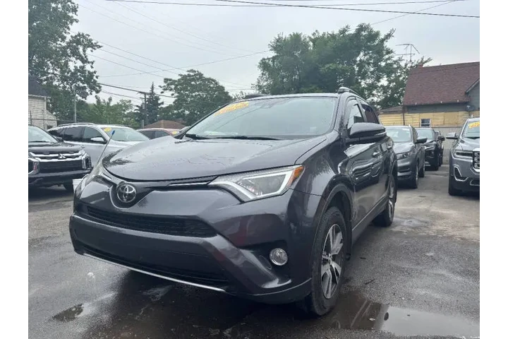 $22995 : 2018 RAV4 XLE image 5