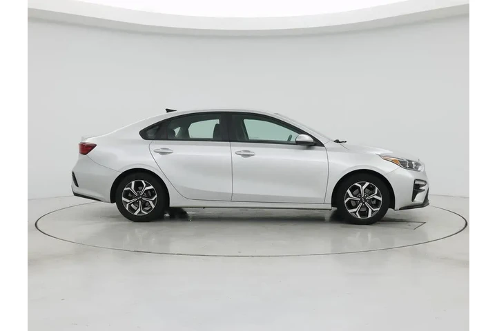 $15998 : Kia Forte 2020 LXS 4dr Sedan image 7