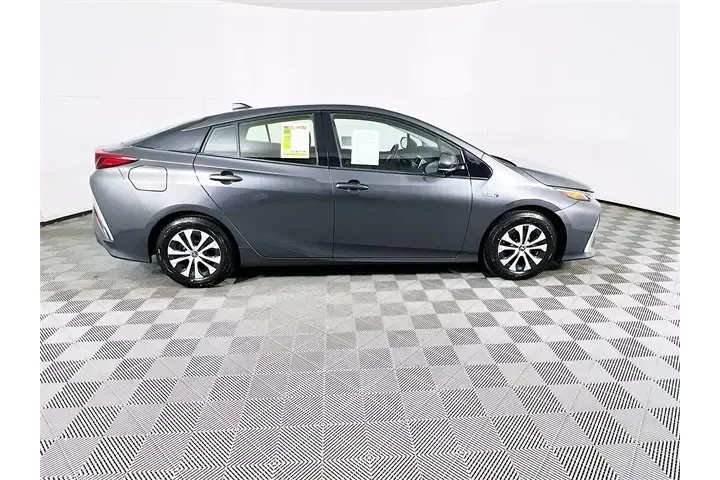$17900 : Toyota Prius Prime 2020 LE 4 image 8
