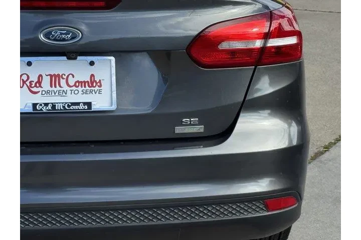 $9998 : Ford Focus 2018 SE 4dr Sedan image 7