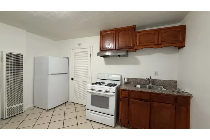 $1750 : RENTO UNIDAD DE UNA RECAMARA image 4