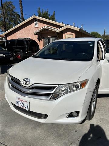 $11000 : Toyota Venza 2015 image 1