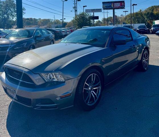 $8900 : 2013 Mustang V6 Premium image 5