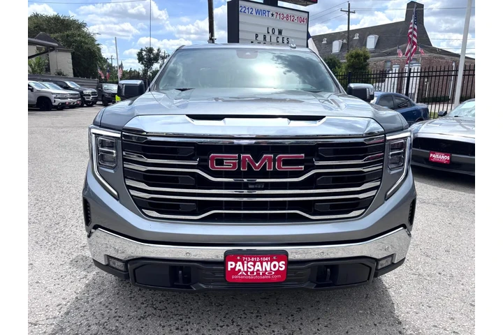 2023 GMC Sierra 1500 SLT Crew image 3