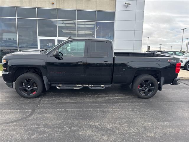 $25540 : Pre-Owned 2017 Silverado 1500 image 3