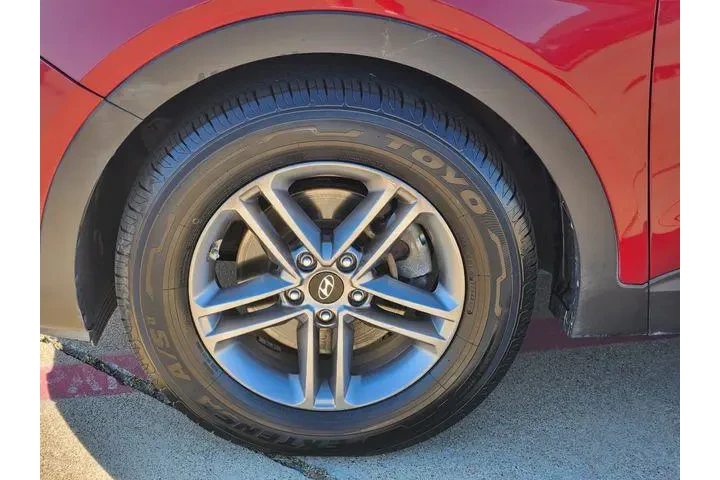 $13995 : Hyundai SANTA FE Sport 2017 image 9