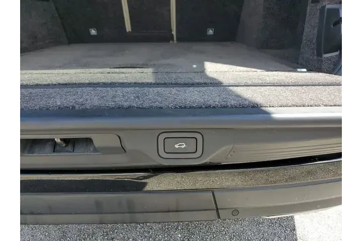 $31990 : Land Rover Range Rover 2018 image 9