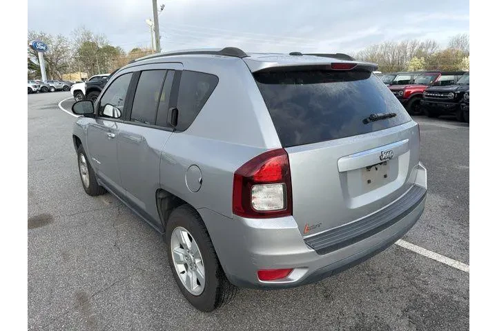 $12599 : Jeep Compass 2016 Sport 4dr image 4