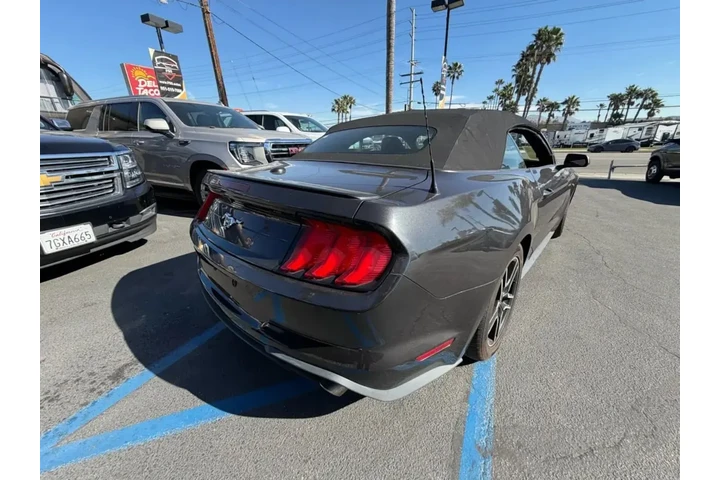 $22530 : Ford Mustang 2023 EcoBoost 2 image 8