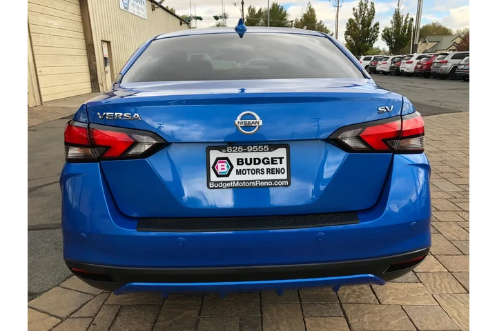 $11990 : 2021 Versa SV image 4