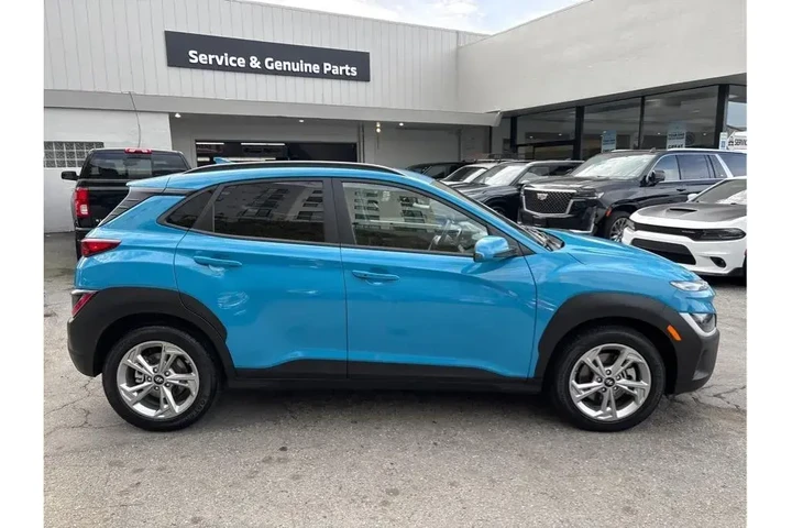 $19898 : Hyundai KONA 2023 AWD SEL 4d image 6