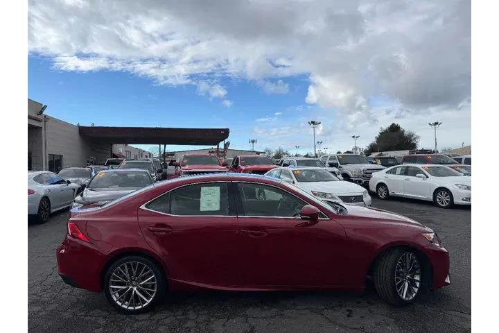 $20630 : Lexus IS 250 2014 4dr Sedan image 8