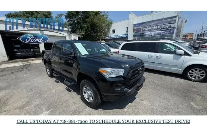 $33577 : Toyota Tacoma 2023 4x4 TRD S image 5