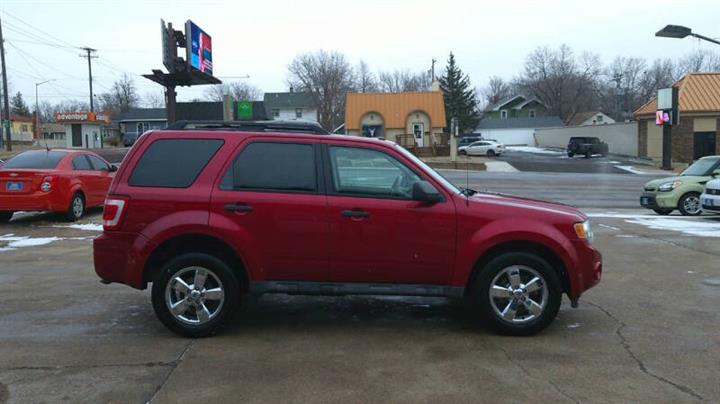 $7999 : 2009 Escape XLT image 6