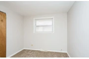 $1500 : Discover this charming 3-bedro thumbnail