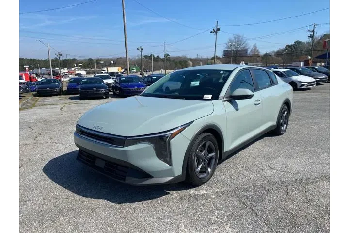 $19920 : Kia K4 2025 LXS 4dr Sedan image 2