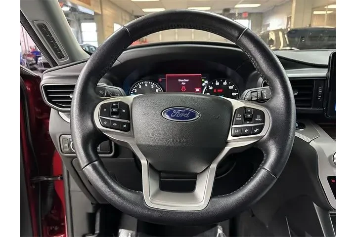 $27112 : Ford Explorer 2023 AWD XLT 4 image 6