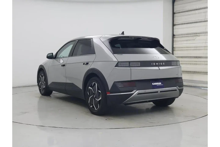 $27998 : Hyundai IONIQ 5 2023 AWD SEL image 2