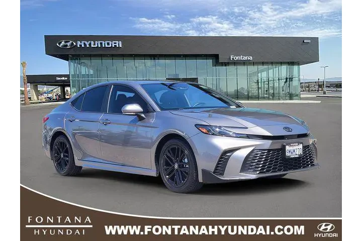 $29792 : Toyota Camry 2025 SE 4dr Sed image 1