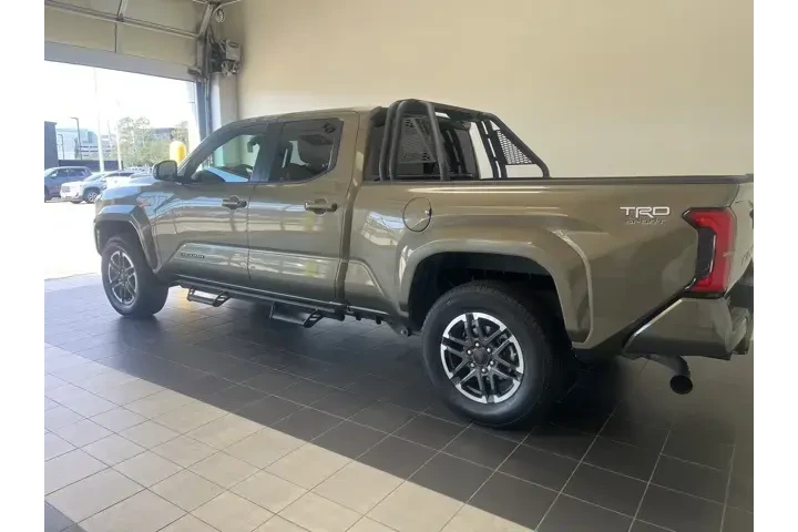 $37690 : Toyota Tacoma 2025 4x2 TRD S image 10