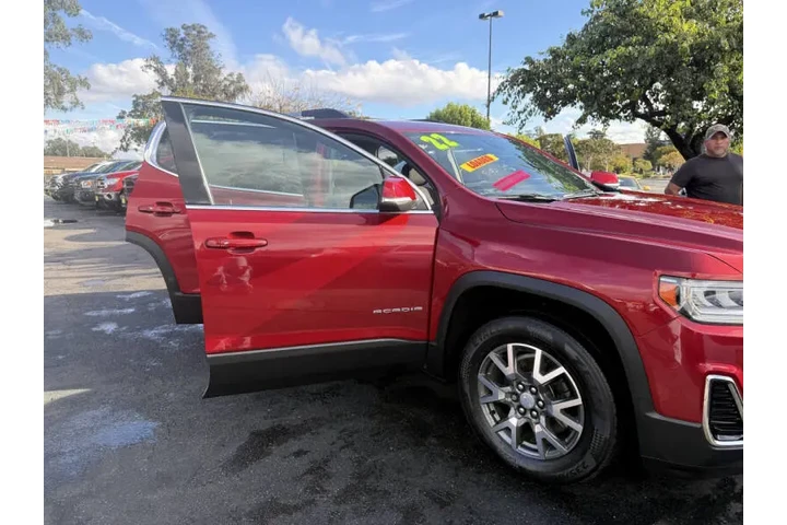 $22999 : 2022 GMC Acadia SLE image 4