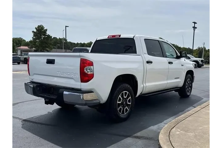 $35000 : Toyota Tundra 2018 4x4 SR5 4 image 5