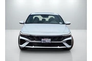 $21855 : Hyundai ELANTRA 2024 SEL 4dr thumbnail
