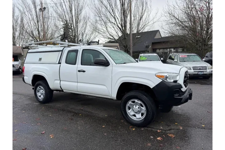 $13995 : 2016 Tacoma SR image 3