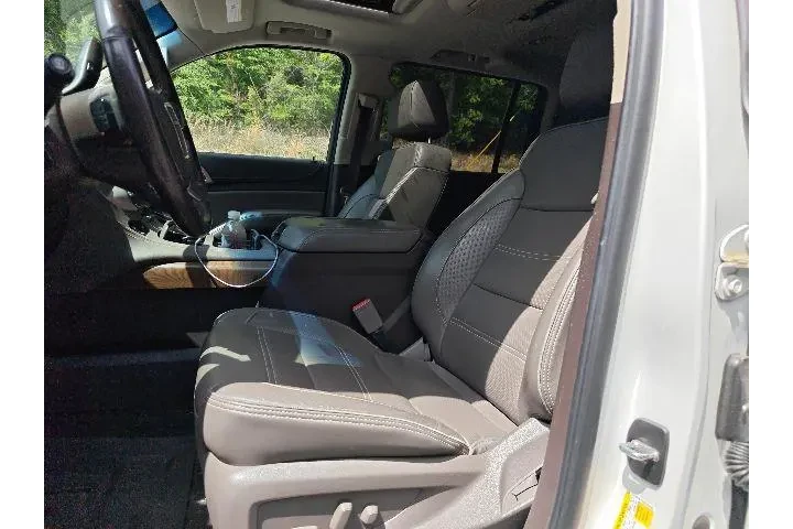 $30990 : GMC Yukon XL 2019 4x4 Denali image 9