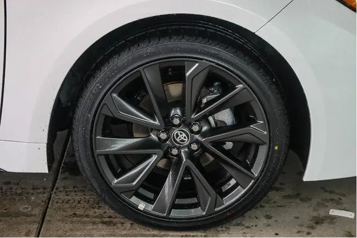 $23341 : Toyota Corolla 2024 SE 4dr S image 10