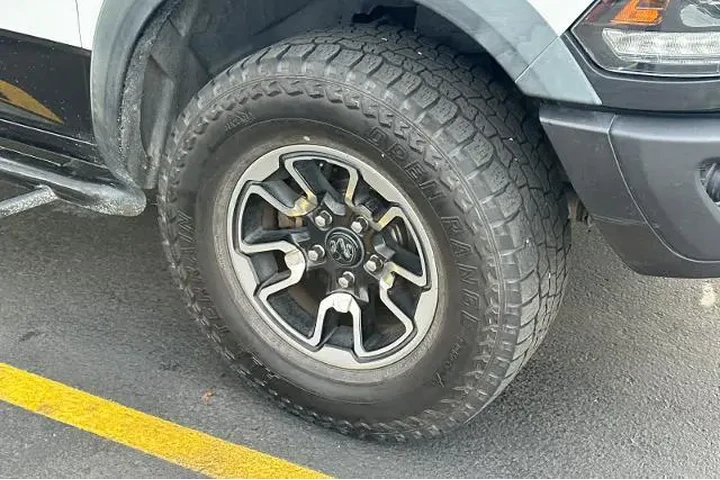 $25995 : Ram 1500 2016 4x4 Rebel 4dr image 6