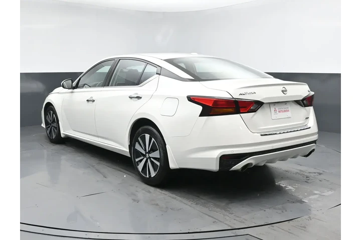 $16326 : Nissan Altima 2022 AWD 2.5 S image 2