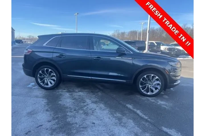 $34570 : Lincoln Nautilus 2022 AWD Re image 8