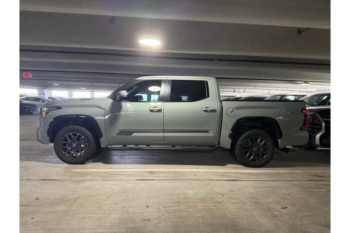 Toyota Tundra 4x4 Hybrida 2026 image 2