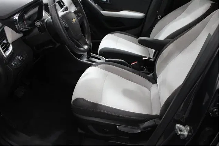 $11989 : Chevrolet Trax 2020 AWD LS 4 image 5