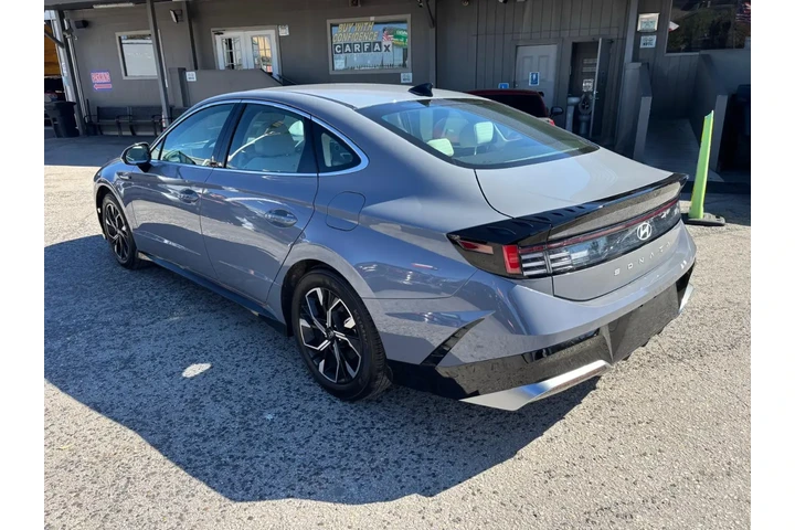 2025 Sonata SEL image 4