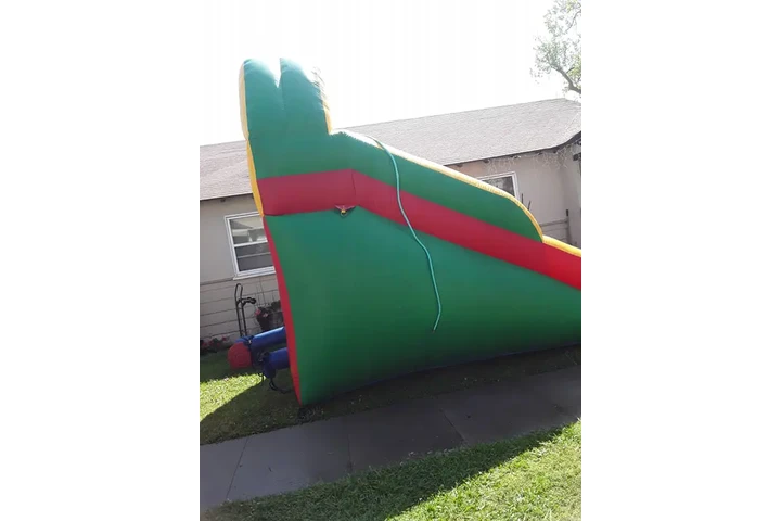 Arevalo party rentals image 2