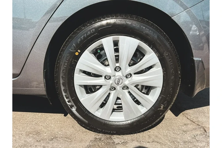 $20997 : Nissan Sentra 2025 S 4dr Sed image 9