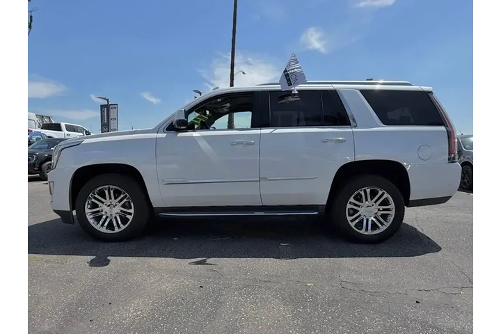 $38888 : Cadillac Escalade 2019 Stand image 5