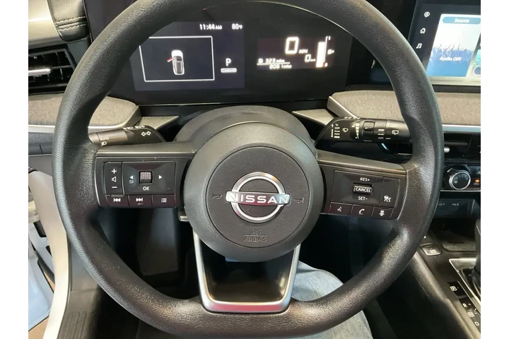 Nissan Kicks 2025 SV 4dr Cro image 9