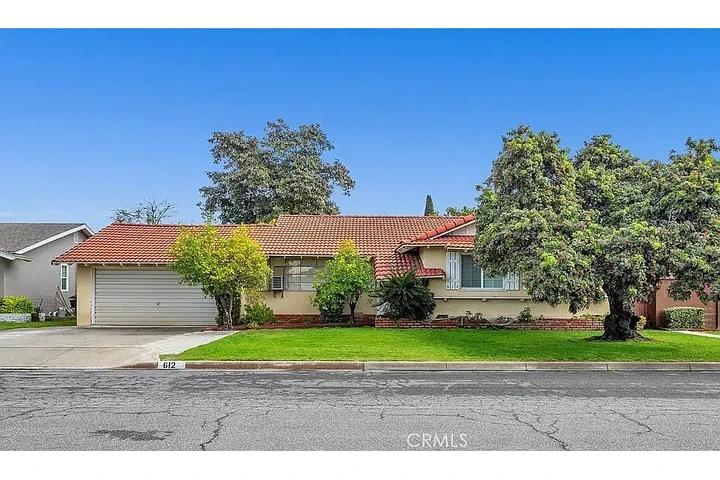 $1280 : Anaheim - 3 Bed Renta image 1