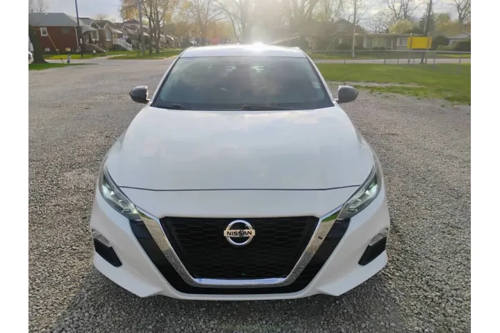$12997 : 2020 Altima 2.5 SR image 3